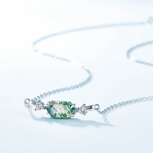Green Moss Necklace