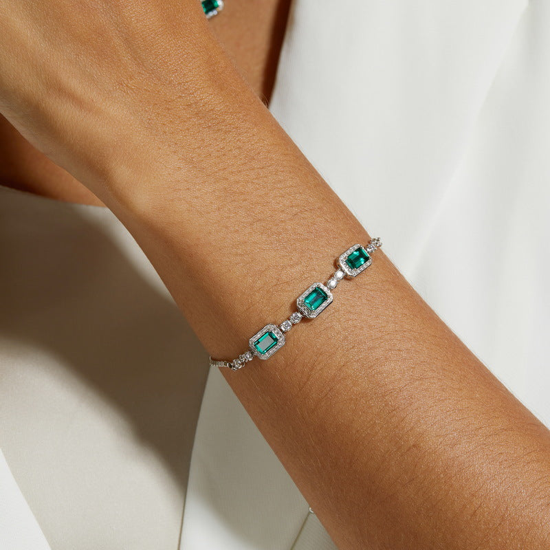 Emerald Diamond Light Luxury Bracelet